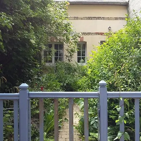 La Du Petit Matelot Holiday home *