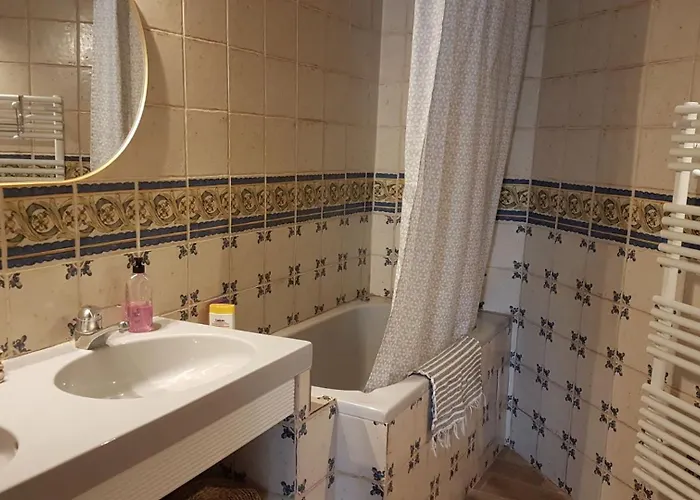 La Du Petit Matelot Honfleur